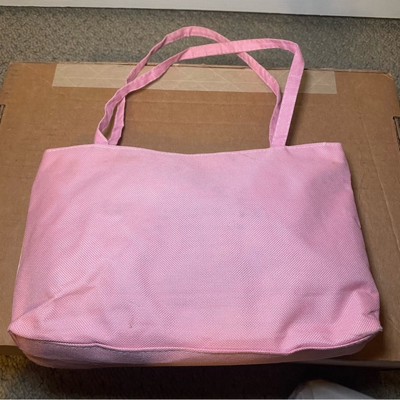 Hello Kitty Pink Purse - Picture 2 of 8